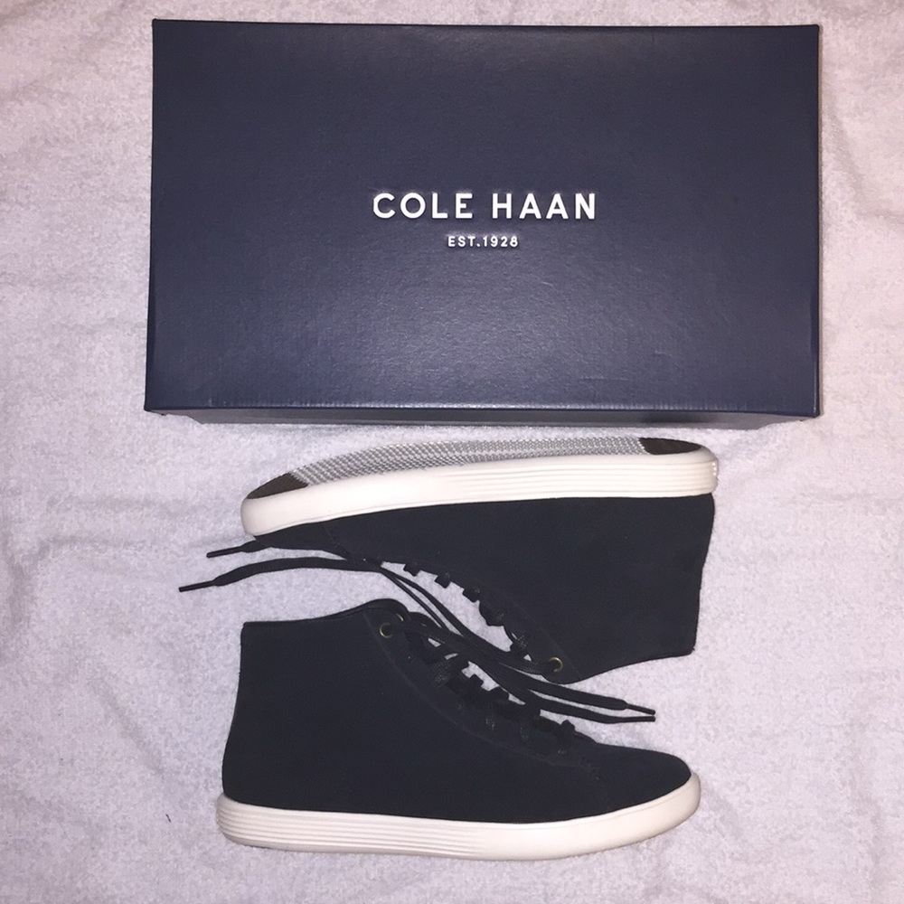 New COLE HAAN Black Suede HiTop Sneaker Size 6
